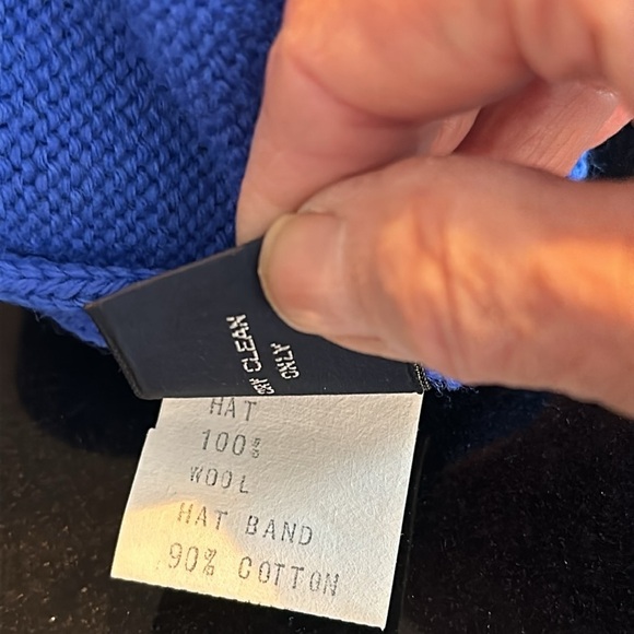 Vintage Serac Handmade in USA Blue PomPom 100% Wool Beanie - Picture 5 of 8